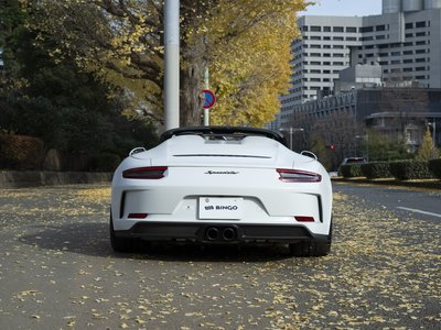 PORSCHE 911 CABRIOLET - 4