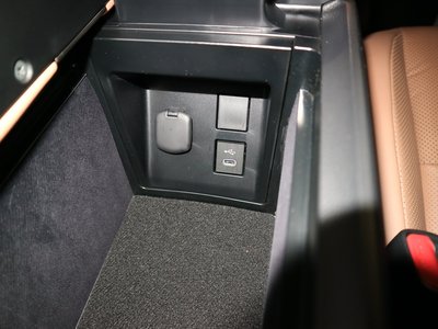 2024 Toyota CROWN SPORT thumbnail 43
