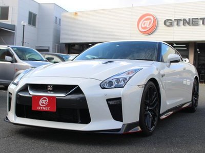 NISSAN GT-R