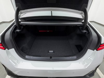 2026 BMW I5 photo 4