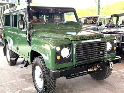 LAND ROVER DEFENDER - 5
