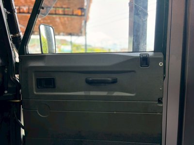 2002 LAND Rover DEFENDER — миниатюра 27