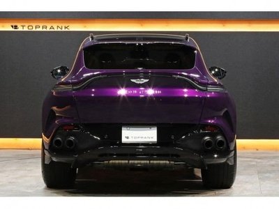 ASTON MARTIN DBX - 5