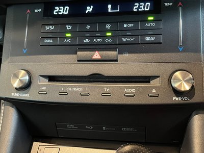 صورة مصغرة 49 لـ 2016 Lexus RC F
