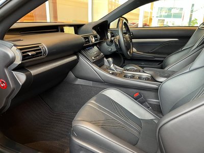 صورة مصغرة 101 لـ 2016 Lexus RC F