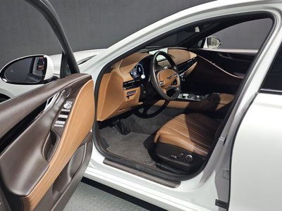 GENESIS G80 (RG3) - 10