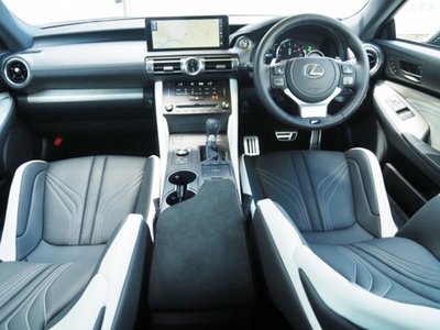 2024 Lexus RC F — миниатюра 25