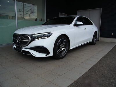 MERCEDES-BENZ E-CLASS - 1