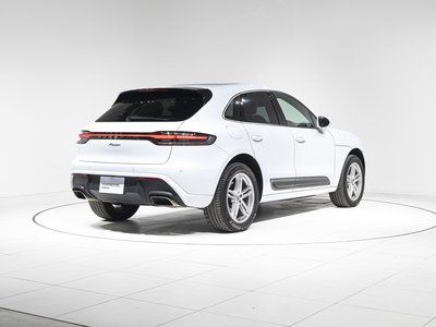 PORSCHE MACAN - 6