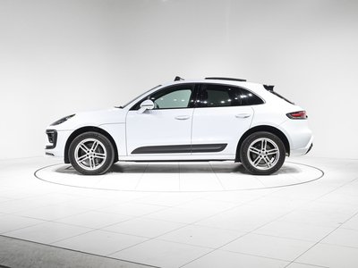 PORSCHE MACAN - 9
