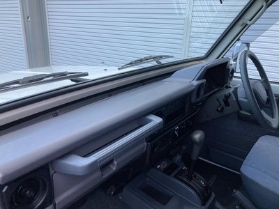 2004 Toyota LAND CRUISER 70 — миниатюра 21
