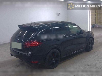 PORSCHE CAYENNE - 5