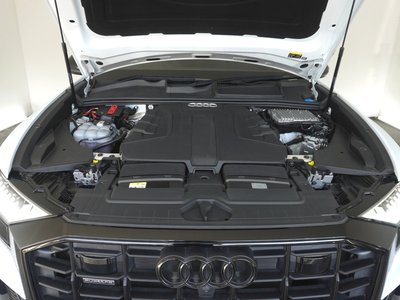 2024 AUDI Q8 photo 7