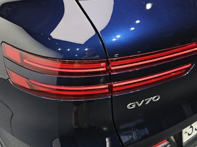 صورة 10 لـ 2021 Genesis GV70