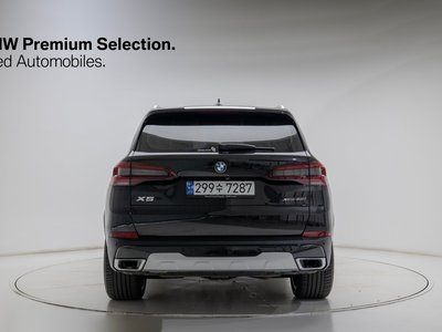 2022 BMW X5 照片 2