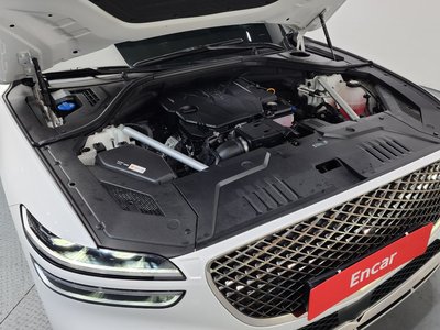 صورة 7 لـ 2024 Genesis GV70