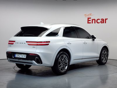 صورة 3 لـ 2024 Genesis GV70