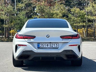 BMW 8 SERIES - 3