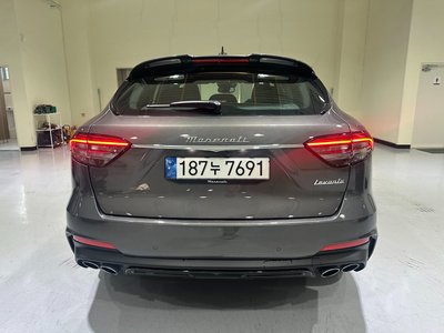 MASERATI LEVANTE - 3