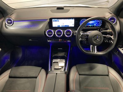 MERCEDES-BENZ EQA - 6