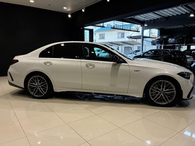 صورة 4 لـ 2025 Mercedes-BENZ C-CLASS AMG