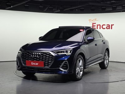 AUDI Q3 - 1