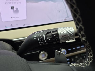 2025 Genesis GV70 — миниатюра 26