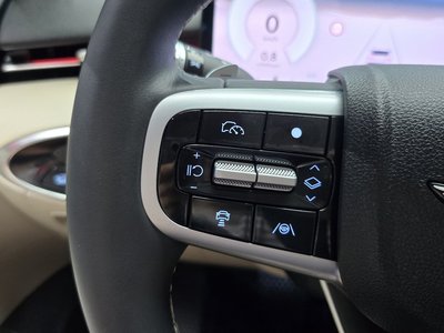 2025 Genesis GV70 — миниатюра 22
