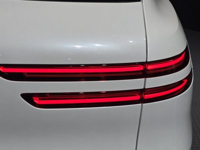 2025 Genesis GV70 — фото 10