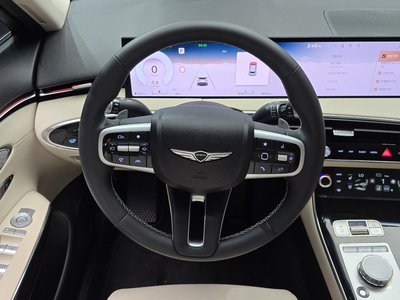 2025 Genesis GV70 — миниатюра 19