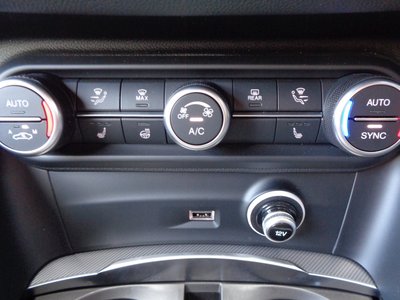 ALFA ROMEO STELVIO - 9