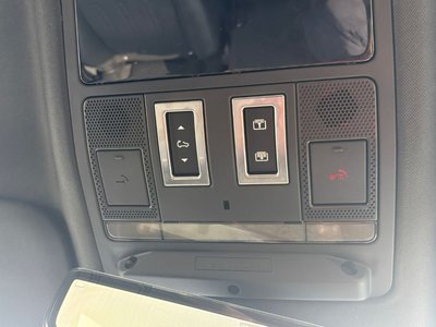 2024 LAND Rover DEFENDER — миниатюра 30