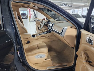 PORSCHE CAYENNE - 10