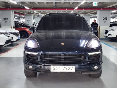 PORSCHE CAYENNE - 4