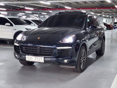 PORSCHE CAYENNE - 1