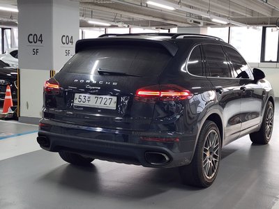 PORSCHE CAYENNE - 3