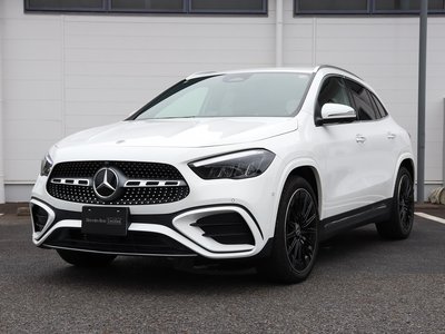 MERCEDES-BENZ GLA - 4