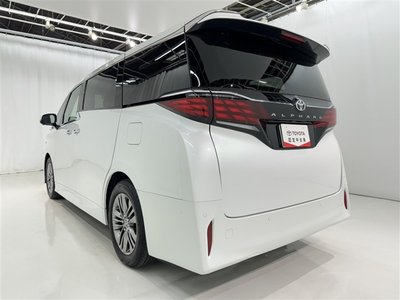 2024 Toyota ALPHARD — фото 6