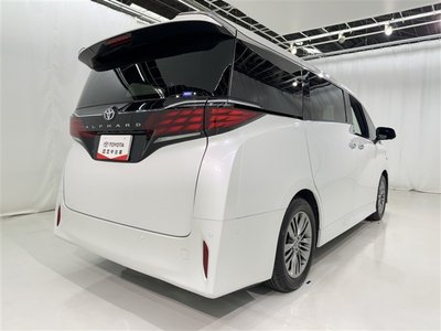 2024 Toyota ALPHARD — фото 7