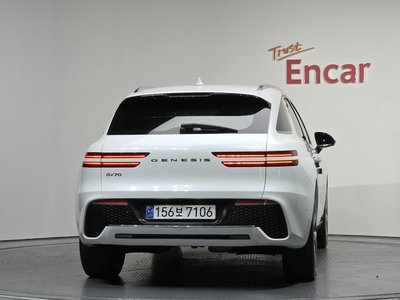 2022 Genesis GV70 photo 3