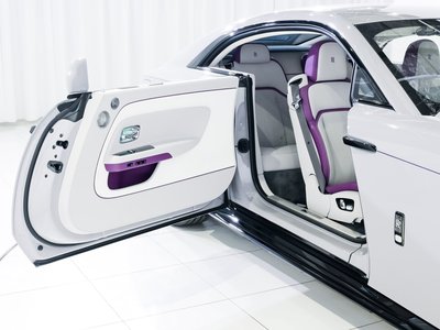 ROLLS-ROYCE SPECTRE - 10