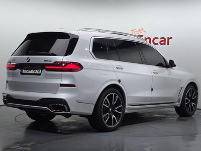2022 BMW X7 — фото 3
