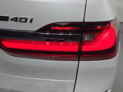 2022 BMW X7 — фото 10