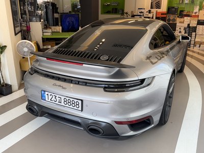 PORSCHE 911 - 4