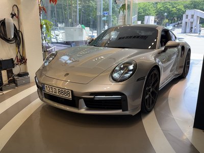 PORSCHE 911 - 1