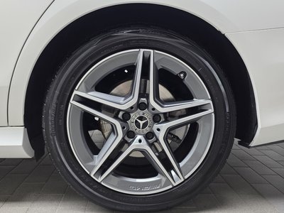 MERCEDES-BENZ E-CLASS - 8