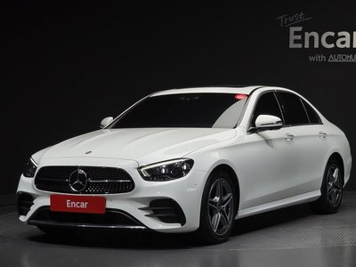 MERCEDES-BENZ E-CLASS - 1