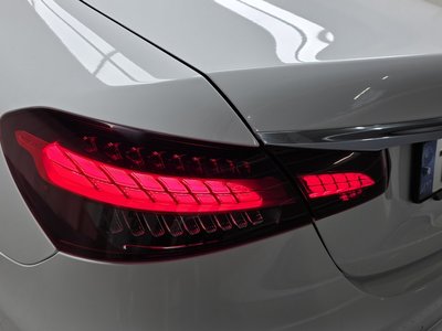 MERCEDES-BENZ E-CLASS - 10