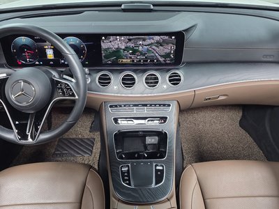 MERCEDES-BENZ E-CLASS - 5