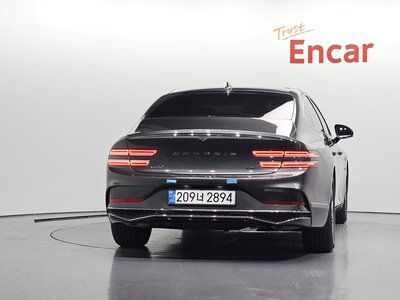 GENESIS G80 (RG3) - 4